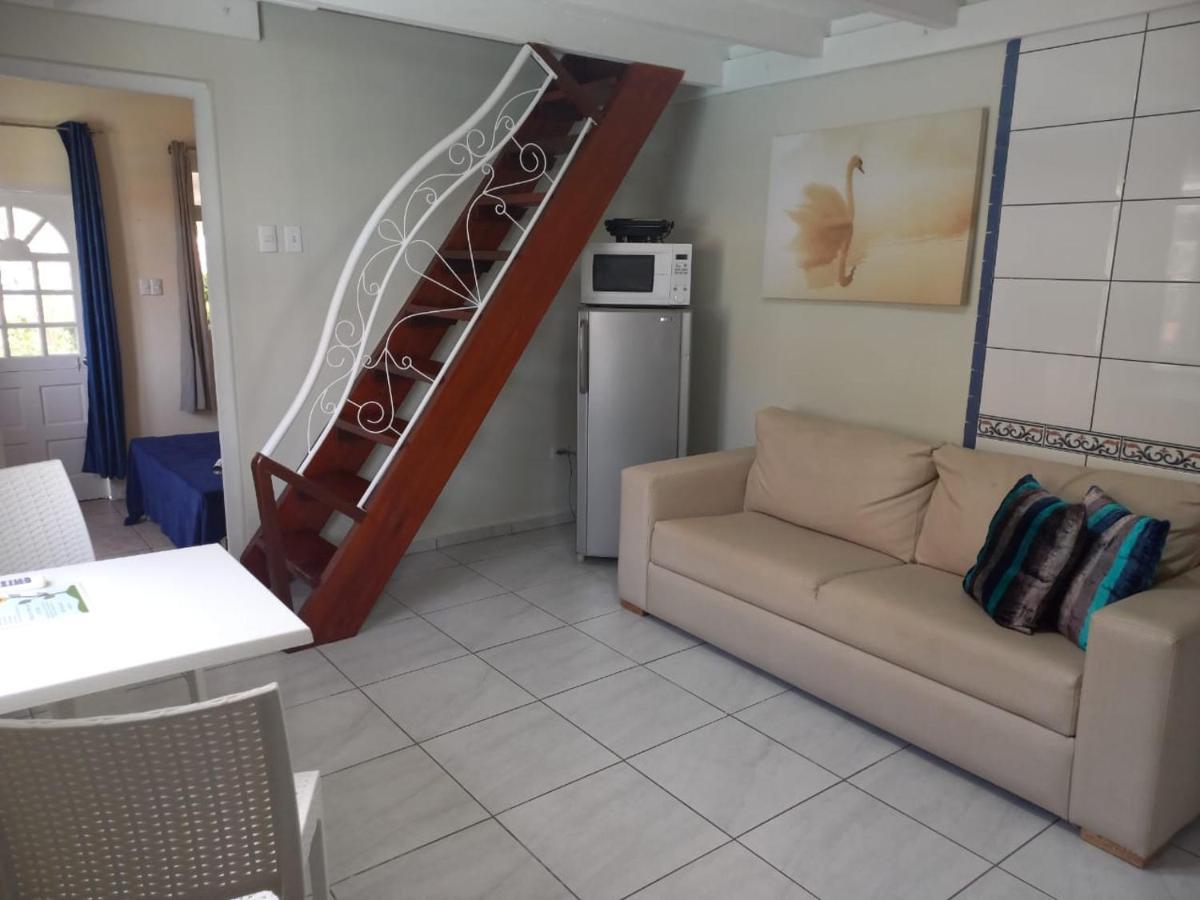 Sunflower Villa Studios Palm Beach Luaran gambar