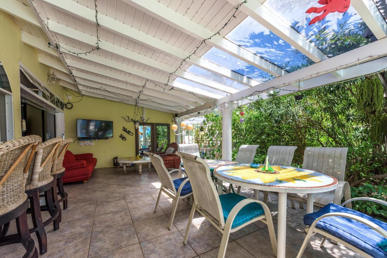 Sunflower Villa Studios Palm Beach Luaran gambar