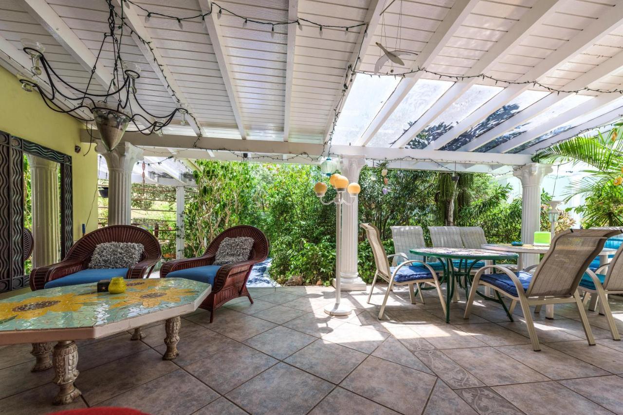Sunflower Villa Studios Palm Beach Luaran gambar