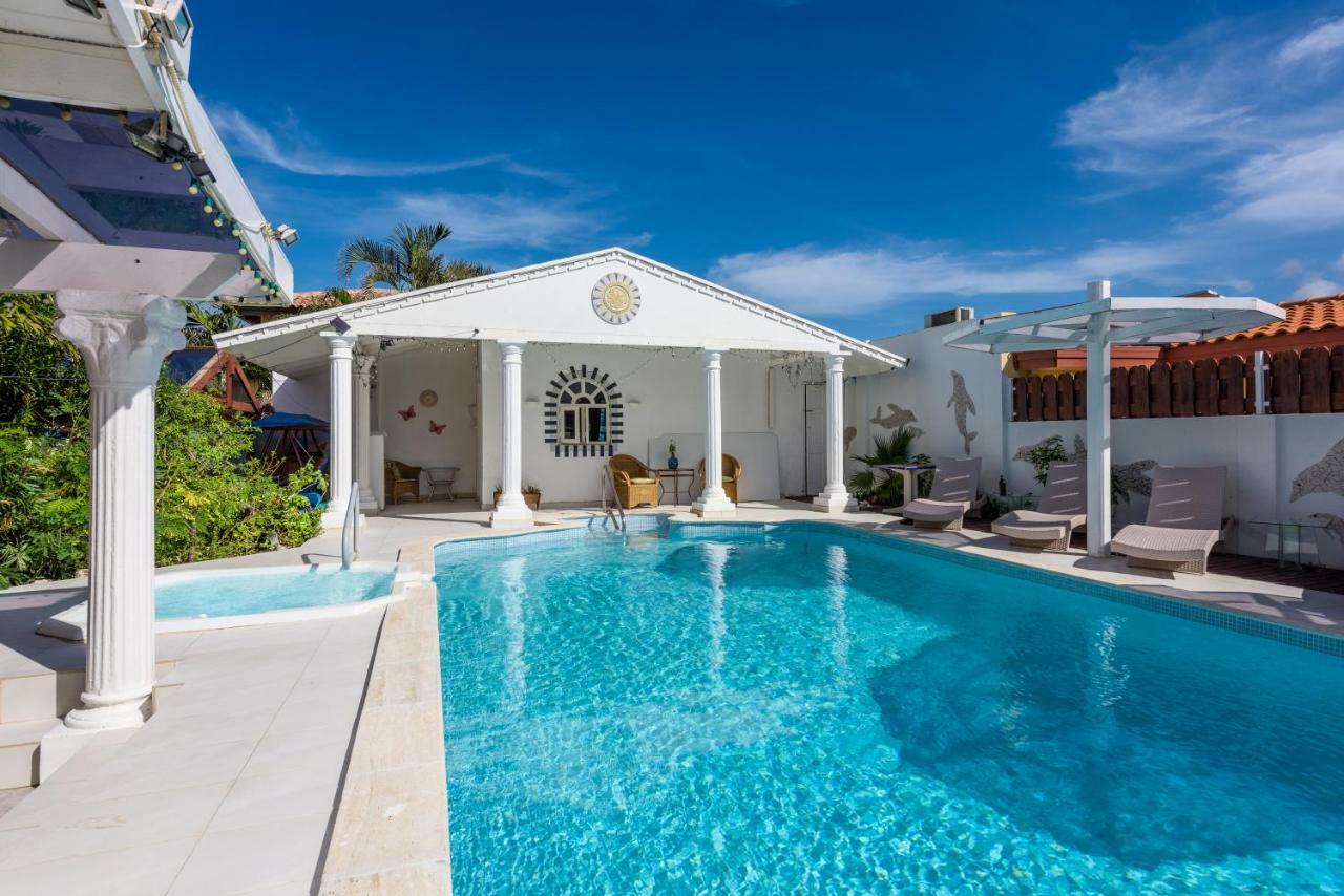 Sunflower Villa Studios Palm Beach Luaran gambar