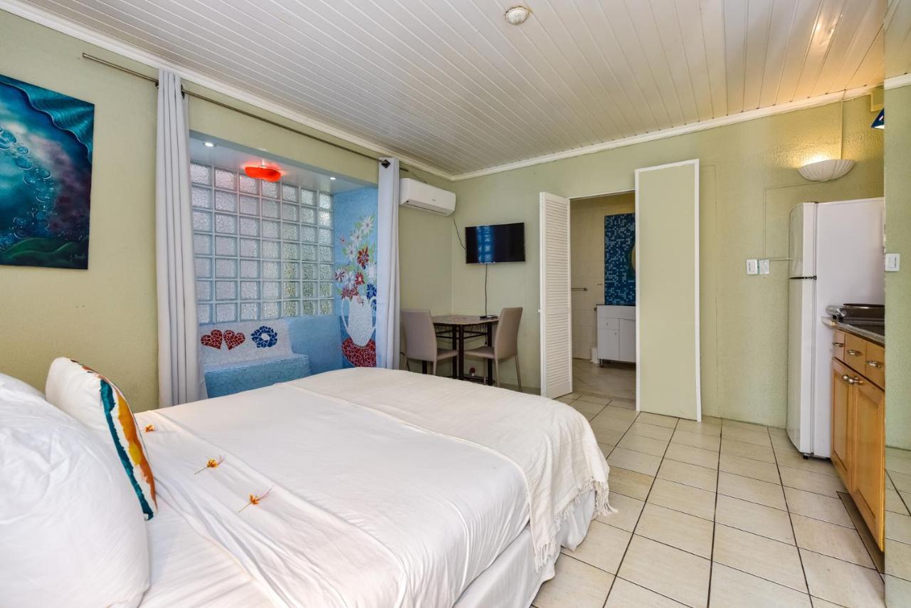 Sunflower Villa Studios Palm Beach Luaran gambar